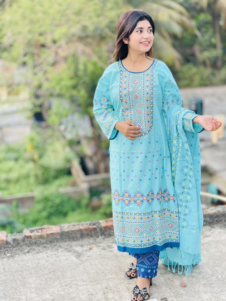 Three Pieces - Image 4